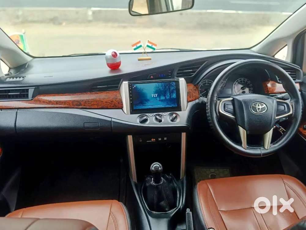 Toyota Innova Hycross 2017