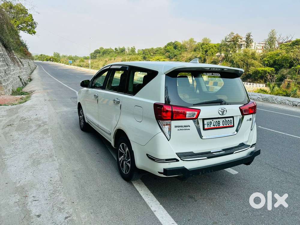 Toyota Innova Crysta [2020-ongoing] 2.4 Vx 8 Str, 2024, Diesel