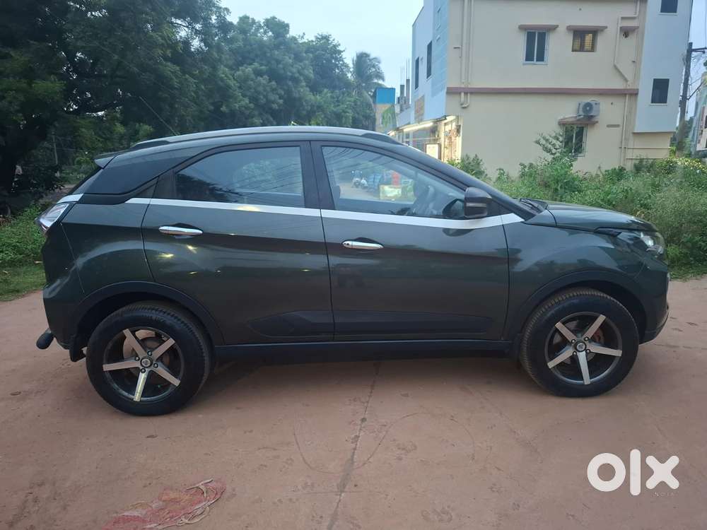 Tata Nexon 1.2 Revotron Xma Amt (s), 2020, Diesel