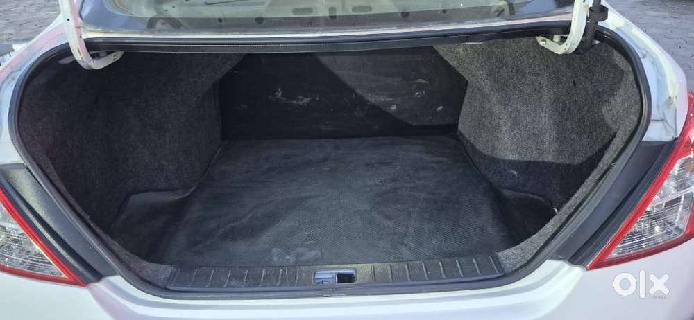 Nissan Sunny Special Edition, 2015, Petrol
