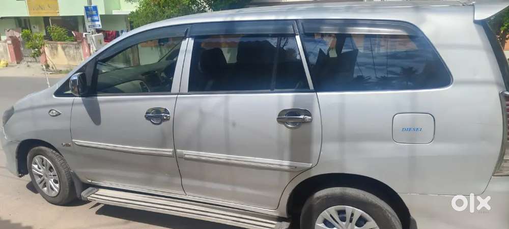 Toyota Innova 2010 Diesel 245000 Km Driven
