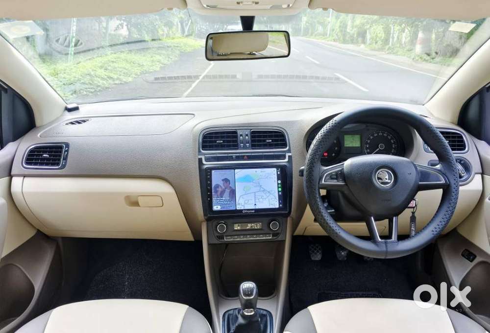 Skoda Rapid Elegance Mpi, 2014, Petrol