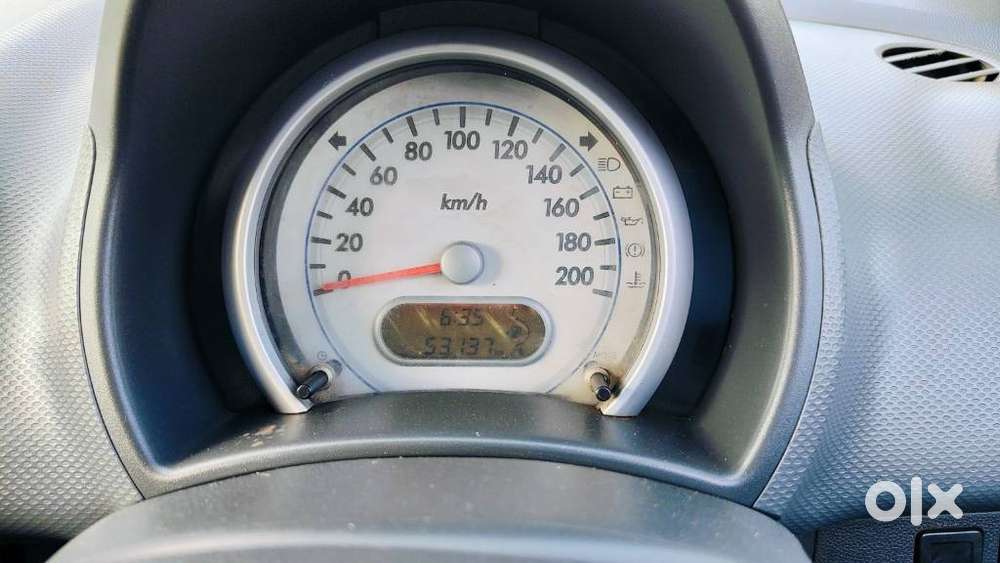 Maruti Suzuki Ritz Vxi, 2010, Petrol