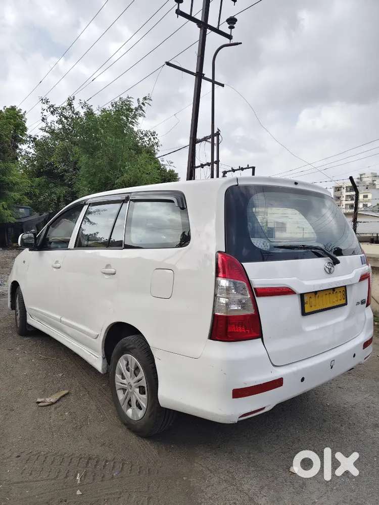 Toyota Innova 2.5 G 2015