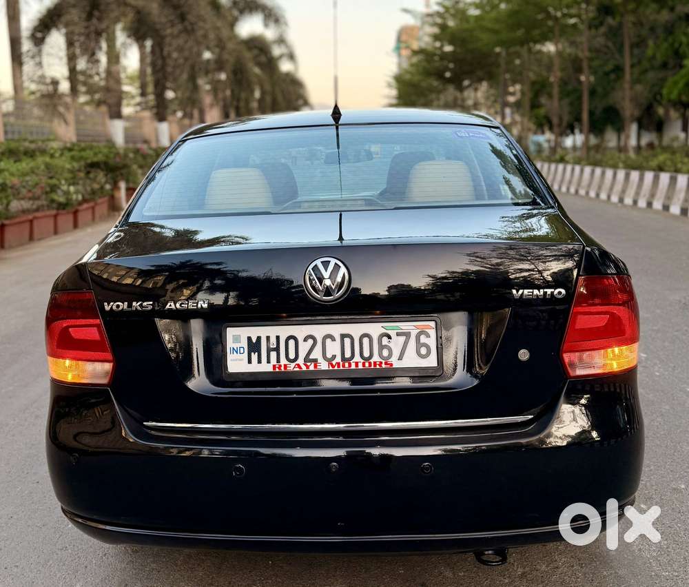 Volkswagen Vento 2010-2013 Petrol Highline, 2011, Petrol