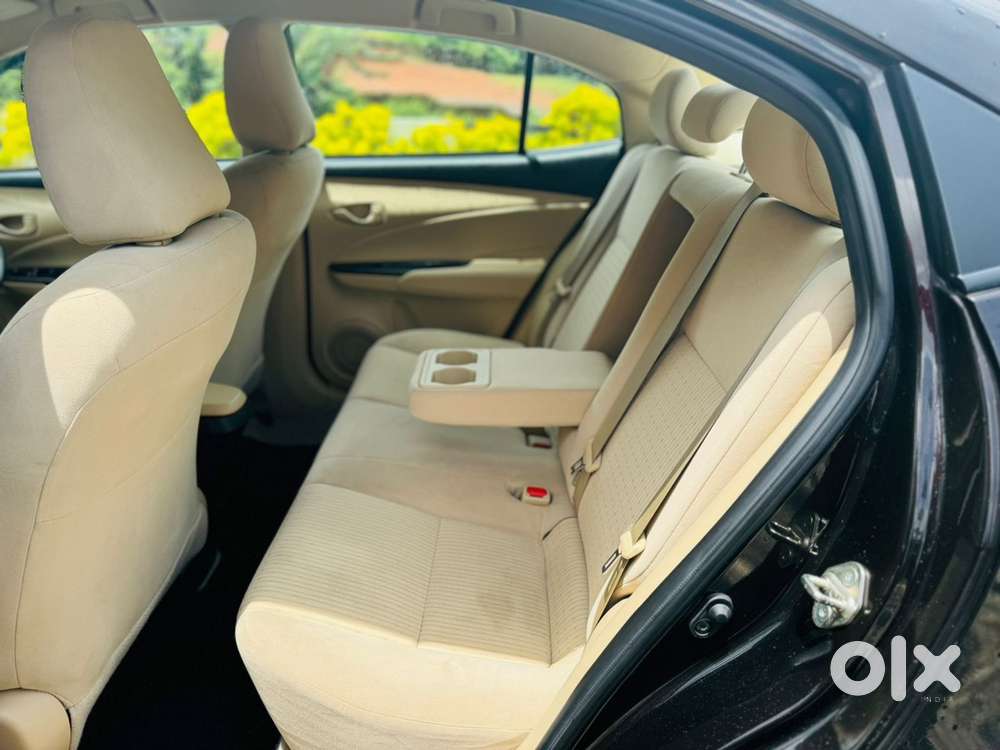 Toyota Yaris Manual 2020