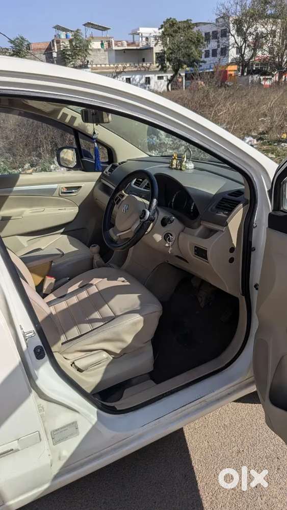 Maruti Suzuki Ertiga 2015 Petrol 96000 Km Driven-excellent Condition
