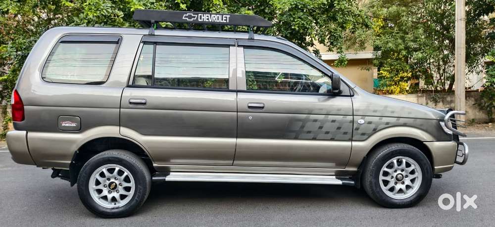 Chevrolet Tavera Lt 9 Seater, 2011