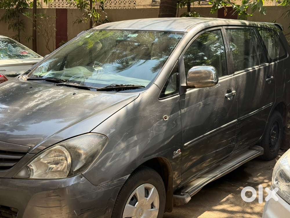Toyota Innova 2.5g 8 Seater With Less Km Driven Genuinely Ready Condit