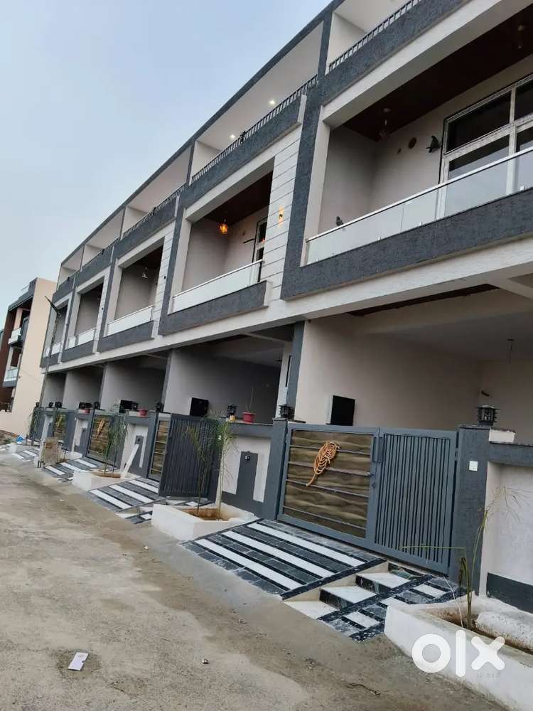 20 Lakh M Makaan Kalwar Road Pe