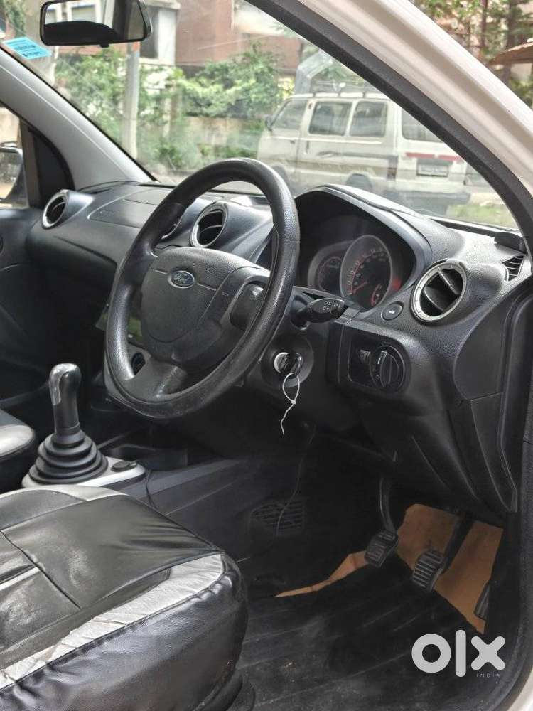 Ford Figo Duratec Titanium 1.2, 2011, Cng & Hybrids