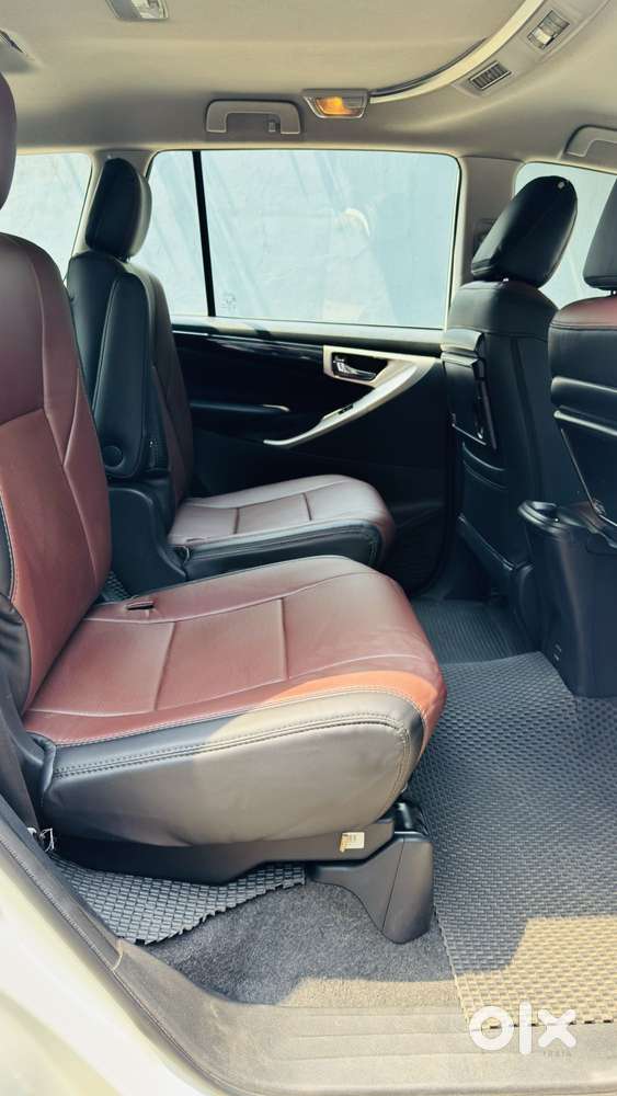 Toyota Innova Crysta [2020-ongoing] 2.4 Vx 7 Str, 2022, Diesel