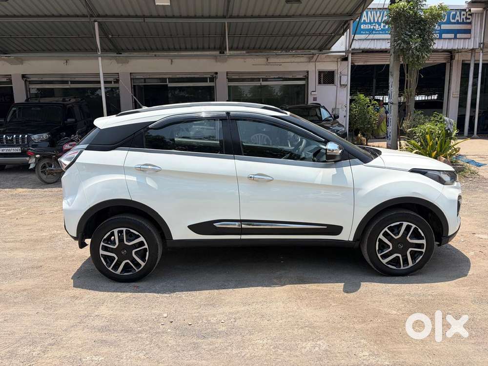 Tata Nexon 1.5 Revotorq Xm (s), 2021, Diesel