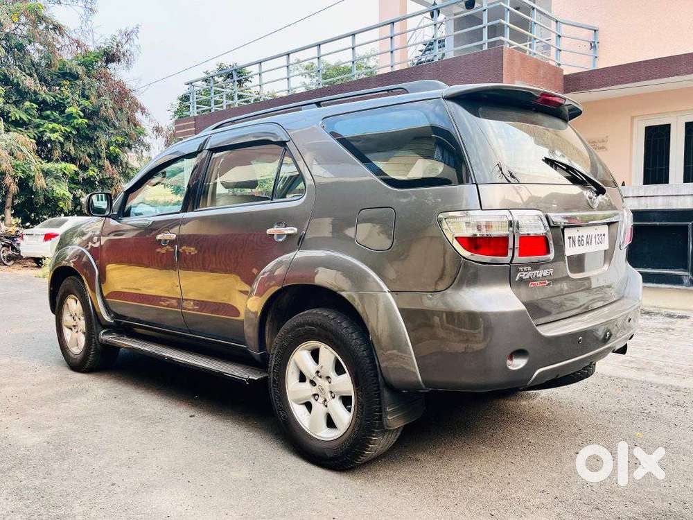 Toyota Fortuner, 2010, Diesel