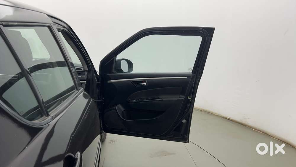 Maruti Suzuki Swift Vvt Vxi, 2016, Petrol