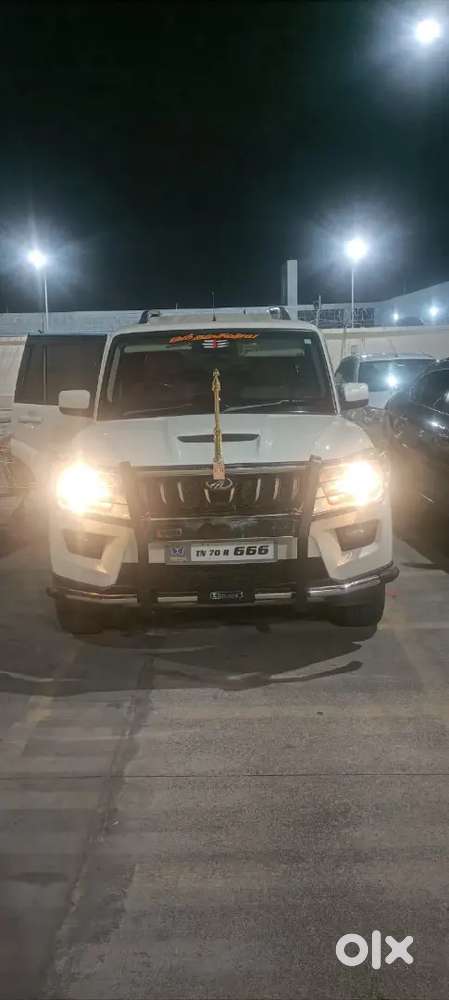 Mahindra Scorpio 2016 Model S10