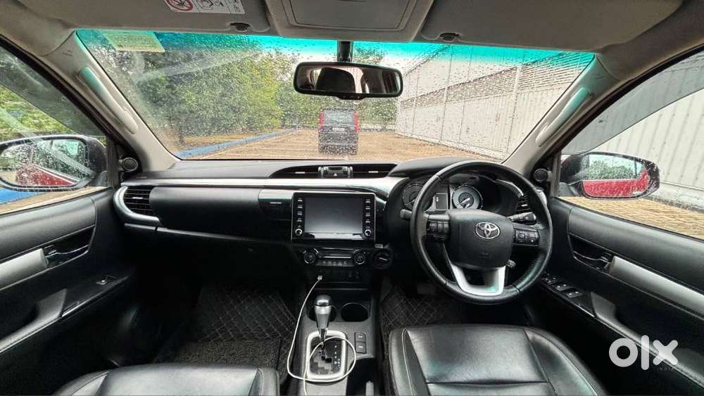 Toyota Hilux 2.8 High 4x4 Mt, 2023, Diesel