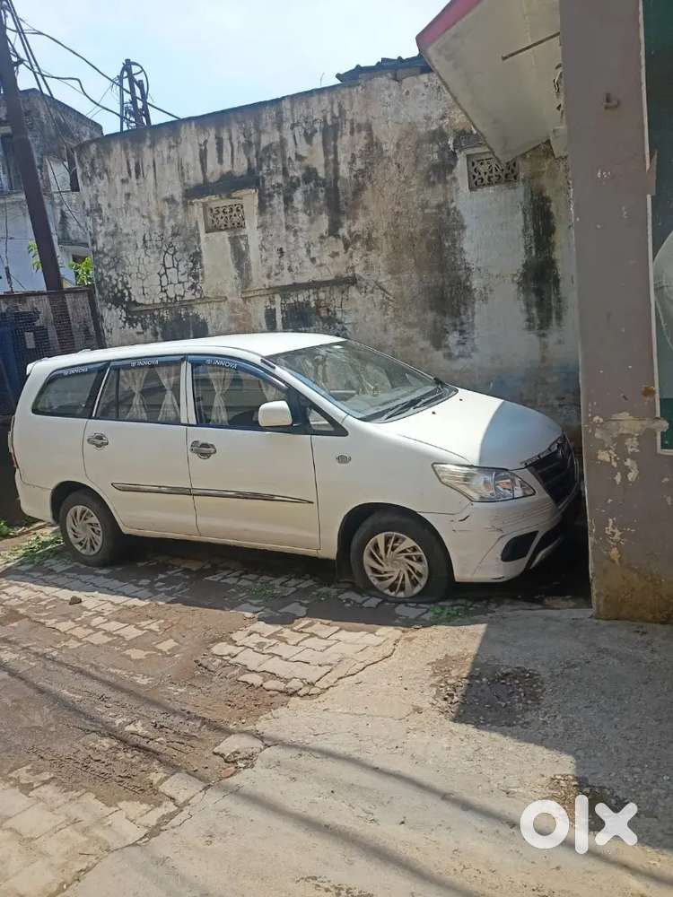 Toyota Innova 2016 Diesel Well Maintained