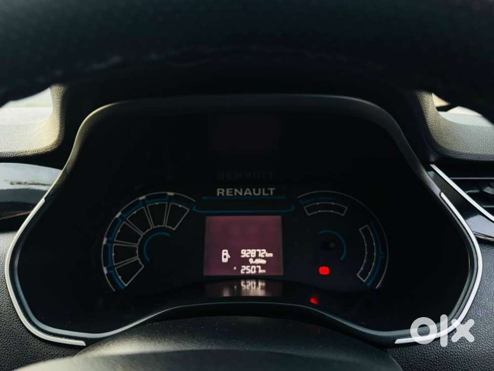 Renault Triber, 2021, Petrol