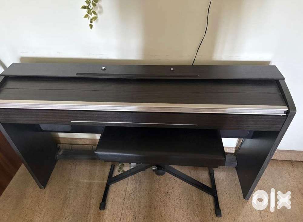 Casio PX-720 digital piano. - Musical Instruments - 1825935119