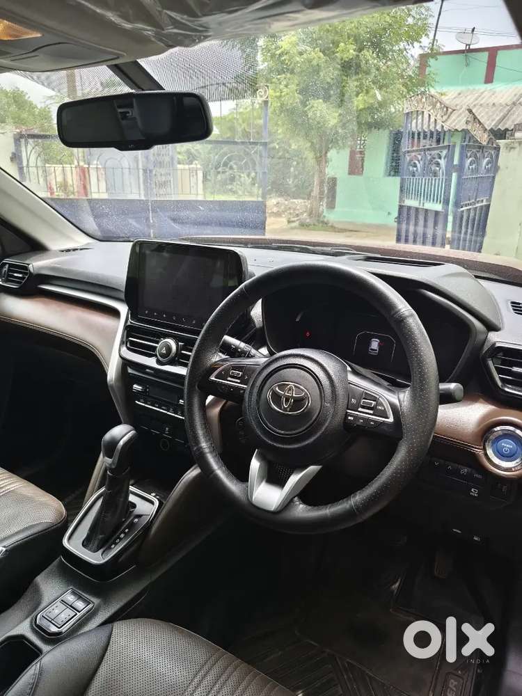 Toyota Hyryder Hybrid V Top End Model