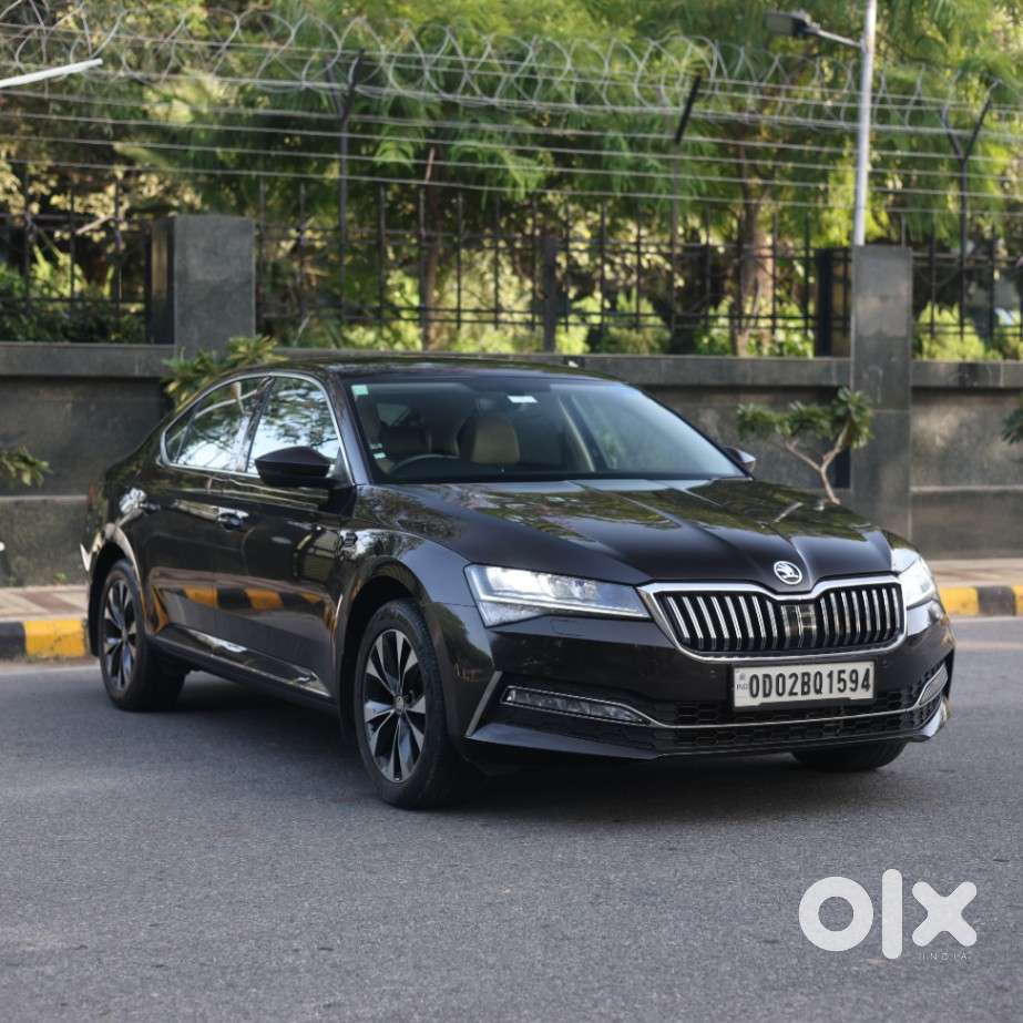 Skoda Superb 2.0 Tsi At L&k, 2021, Petrol