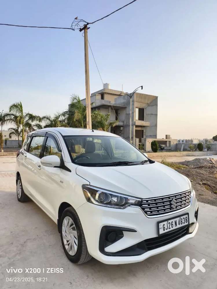 Maruti Suzuki Ertiga 2018 Diesel 105000 Km Driven.