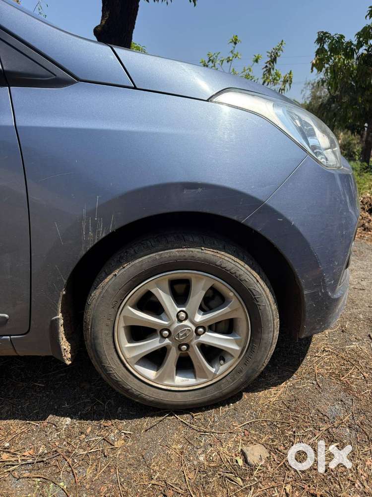 Grand I10 Asta Top Model Petrol