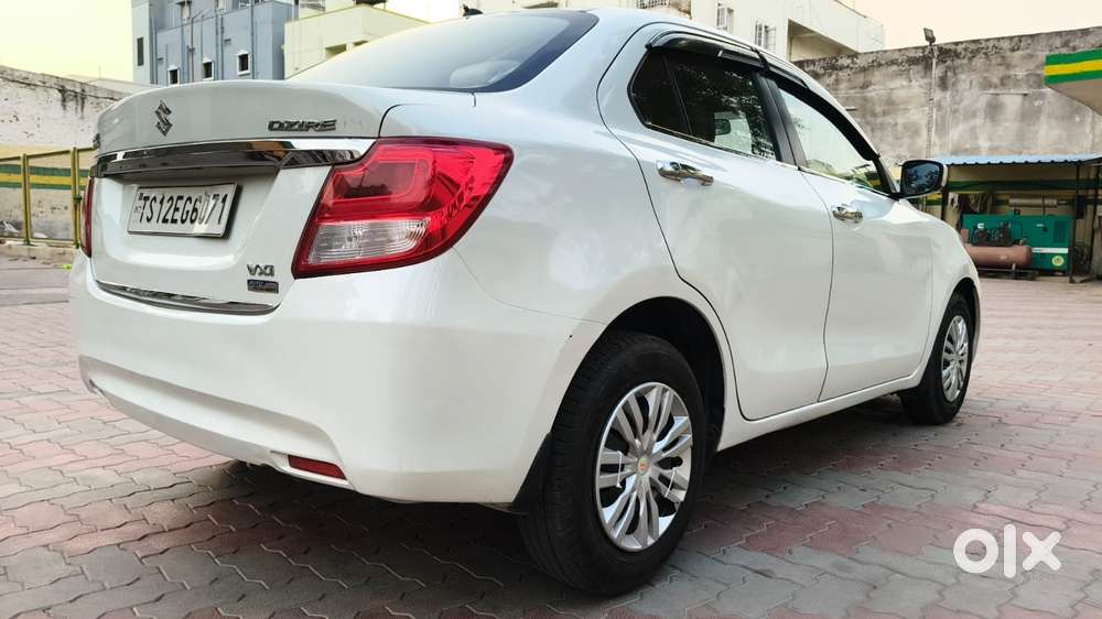 Maruti Suzuki Swift Dzire Amt Vxi, 2017, Petrol