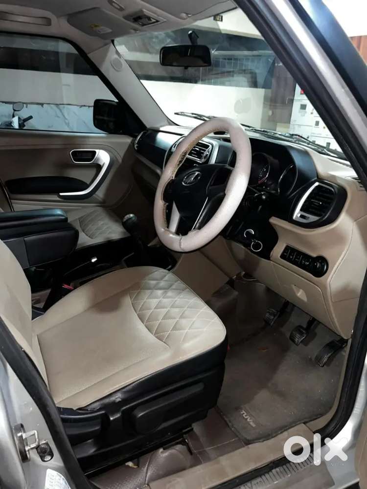 Mahindra Tuv 300 T10 2018 Model