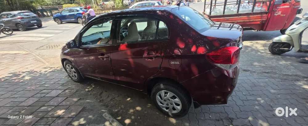 Honda Amaze 2015 Diesel Well Maintained
