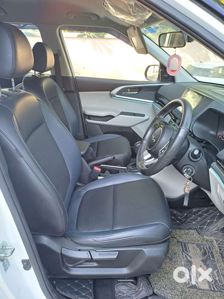 Kia Carens 1.5 Premium 7 Str, 2023, Petrol