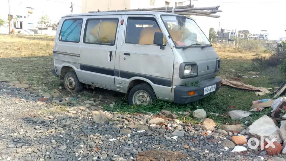 Gadi Chalu Hai Dusri Gadi Kharide The To Khadi Thi