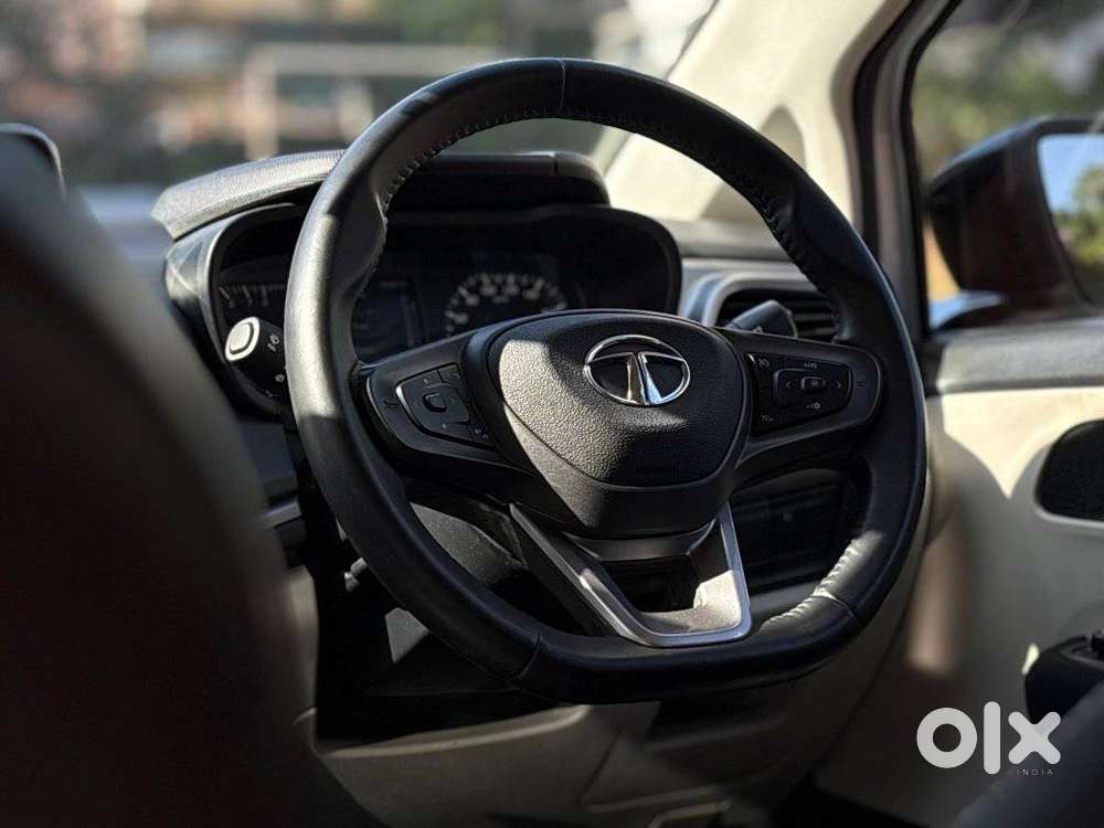 Tata Altroz 1.2 Xza Petrol Dct, 2023, Petrol