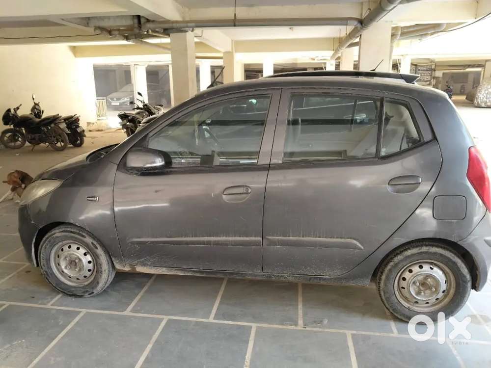 Hyundai I10 Sportz 2012 Best Condition, Tyre Also New Cng M 30 Km P1kg