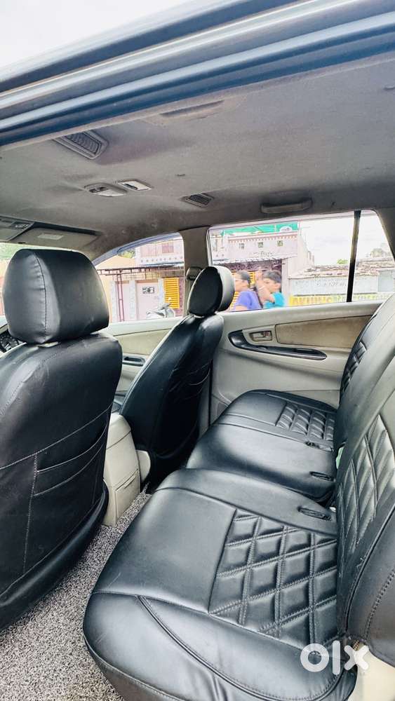 Toyota Innova 2.5 Gx 7 Seater Bs Iv, 2014, Diesel