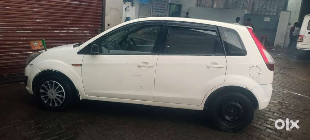 Ford Figo 2015 Diesel 130000 Km Driven