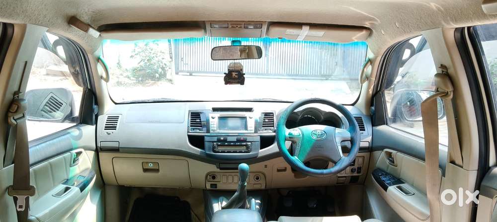 Toyota Fortuner 2011-2016 4x2 Manual, 2013, Diesel