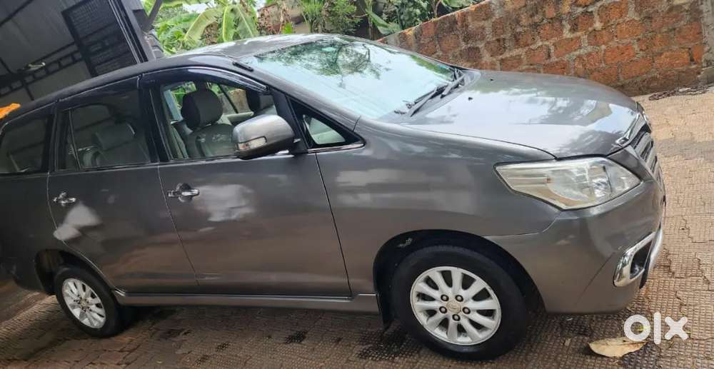 Toyota Innova 2012 Diesel Well Maintained