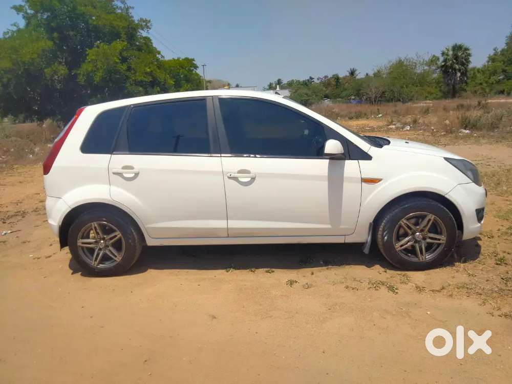 Ford Figo 2012 Diesel 97950 Km Driven