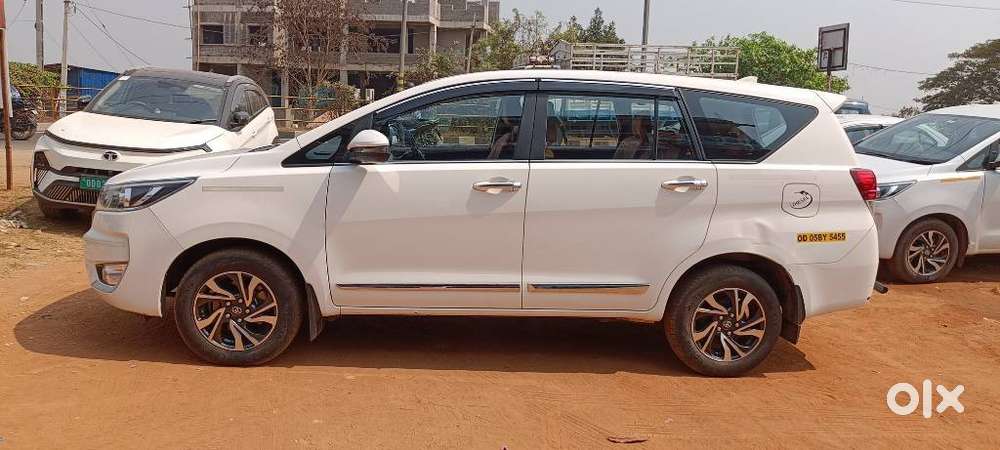 Toyota Innova Crysta 2.4 Gx Mt 8s, 2025, Diesel