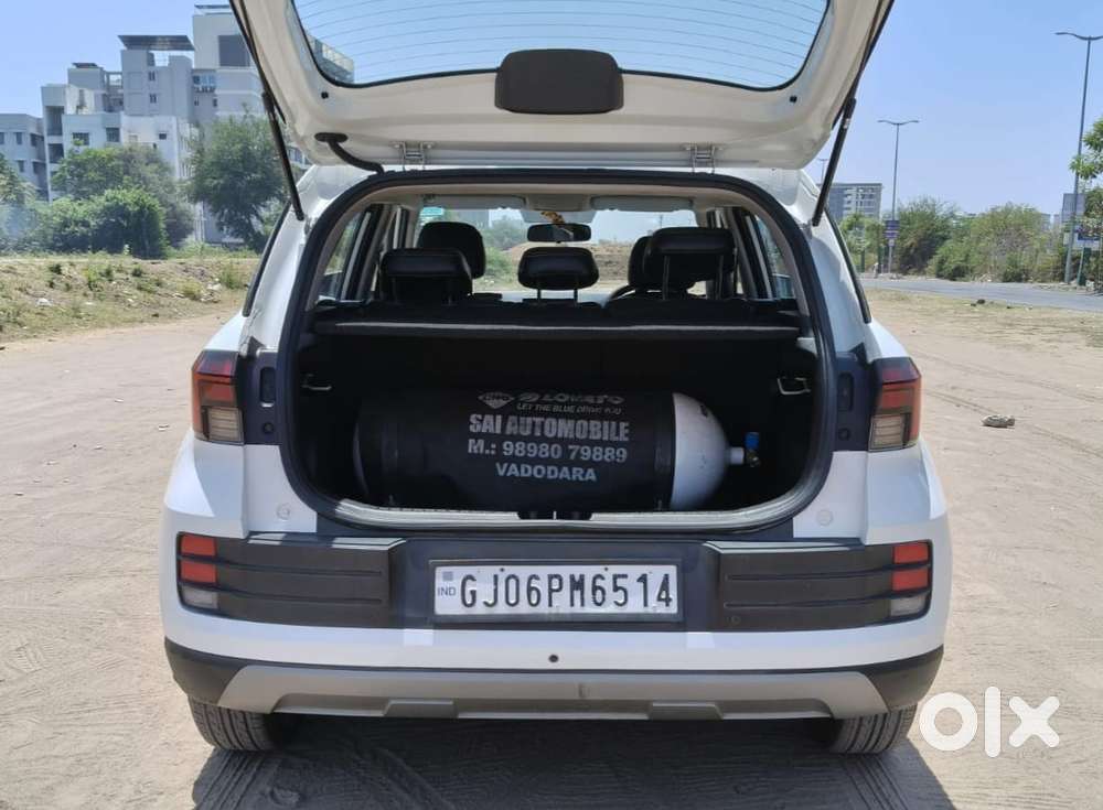 Hyundai Venue S 1.2 Petrol, 2023, Cng & Hybrids