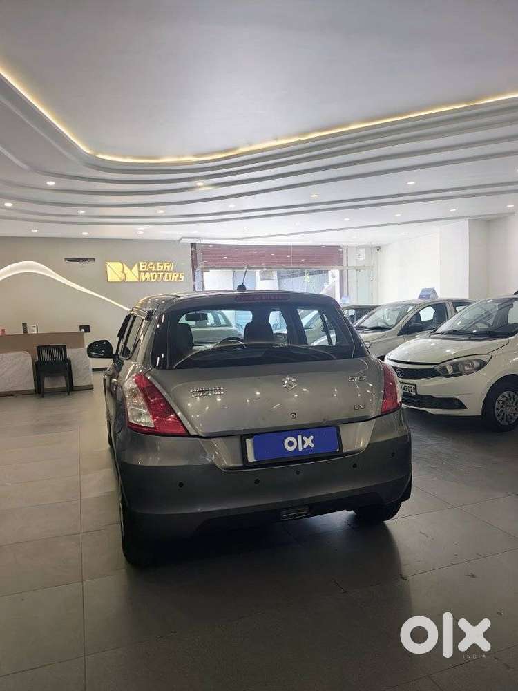 Maruti Suzuki Swift Lxi Option, 2012, Petrol