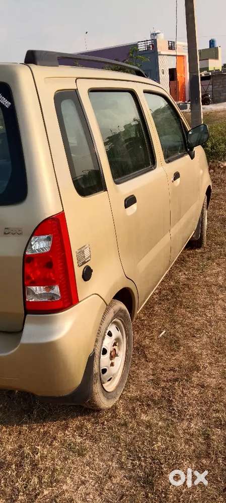 Petrol+lpg.new Battery Tyer. 75%  Power Steering  Oli Service Done