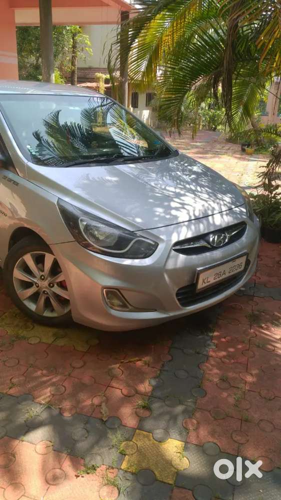 Hyundai Verna 2011