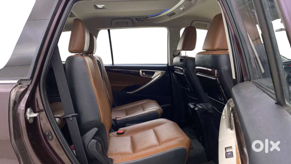 Toyota Innova Crysta 2.8 Zx At, 2016, Diesel