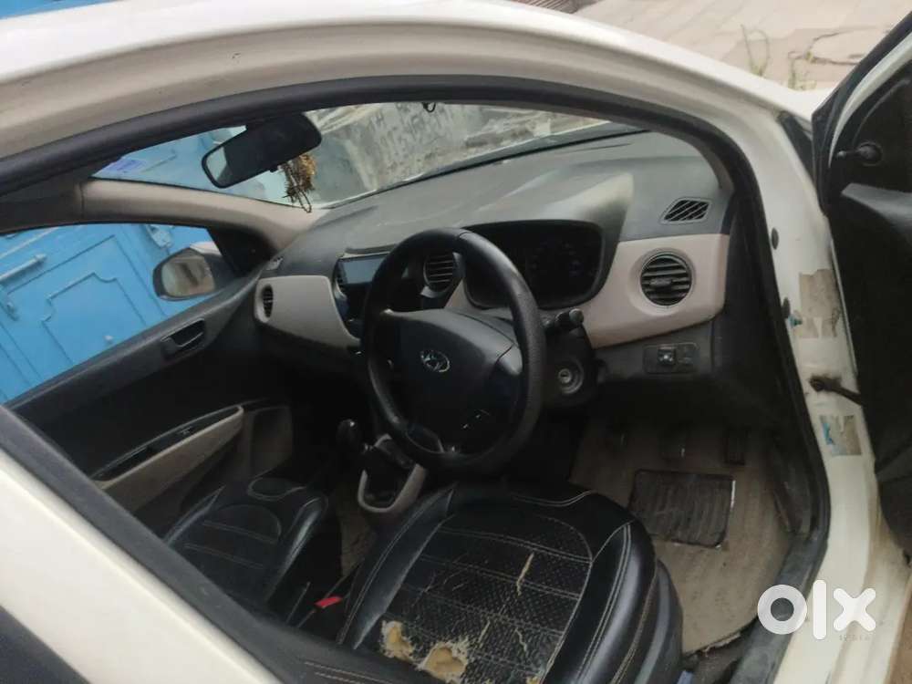 Hyundai Xcent 2016 Petrol Or Cng 82000 Km Driven