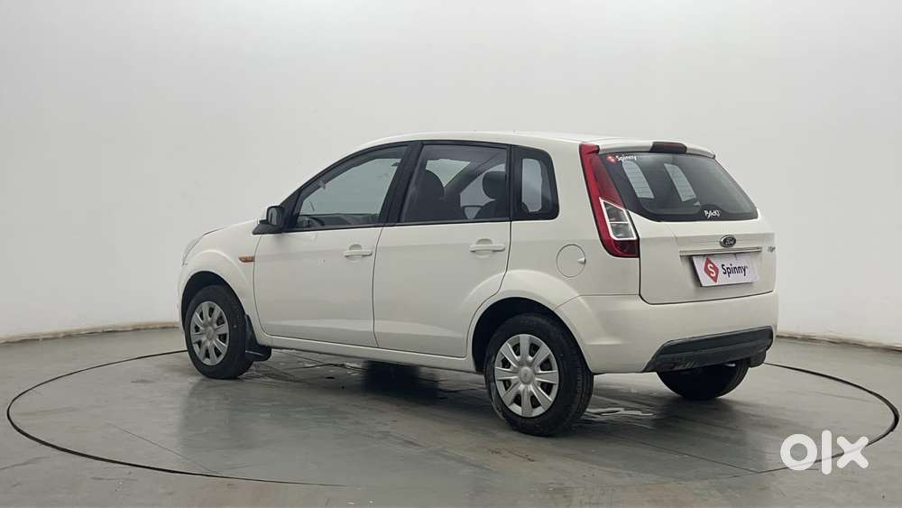 Ford Figo 2010-2012 Petrol Zxi, 2015, Petrol