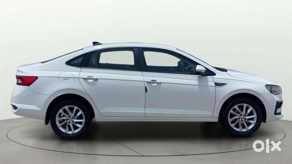 Skoda Slavia 1.0 Ambition Tsi At, 2023, Petrol