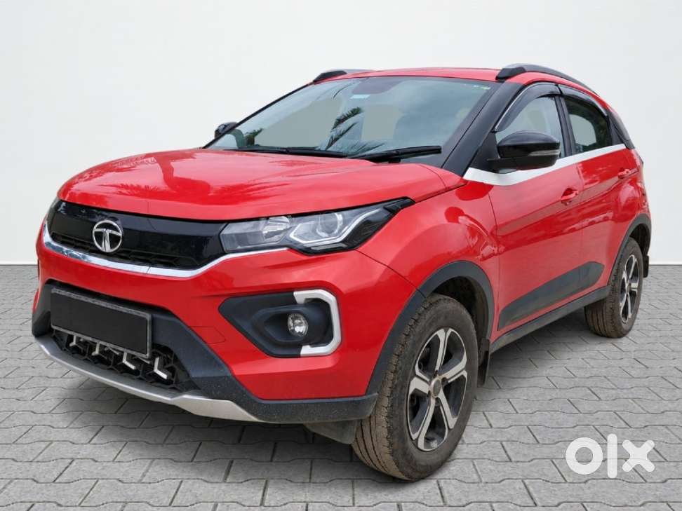 Tata Nexon 1.2 Revotron XZA Plus, 2023, Petrol